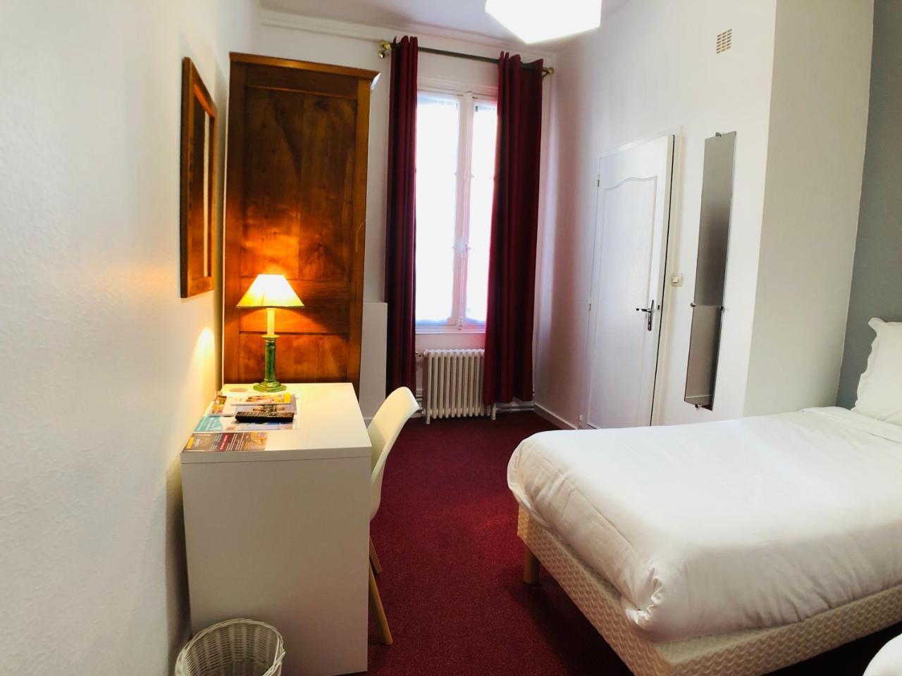 Cit'Hotel Le Volney Saumur Exterior foto